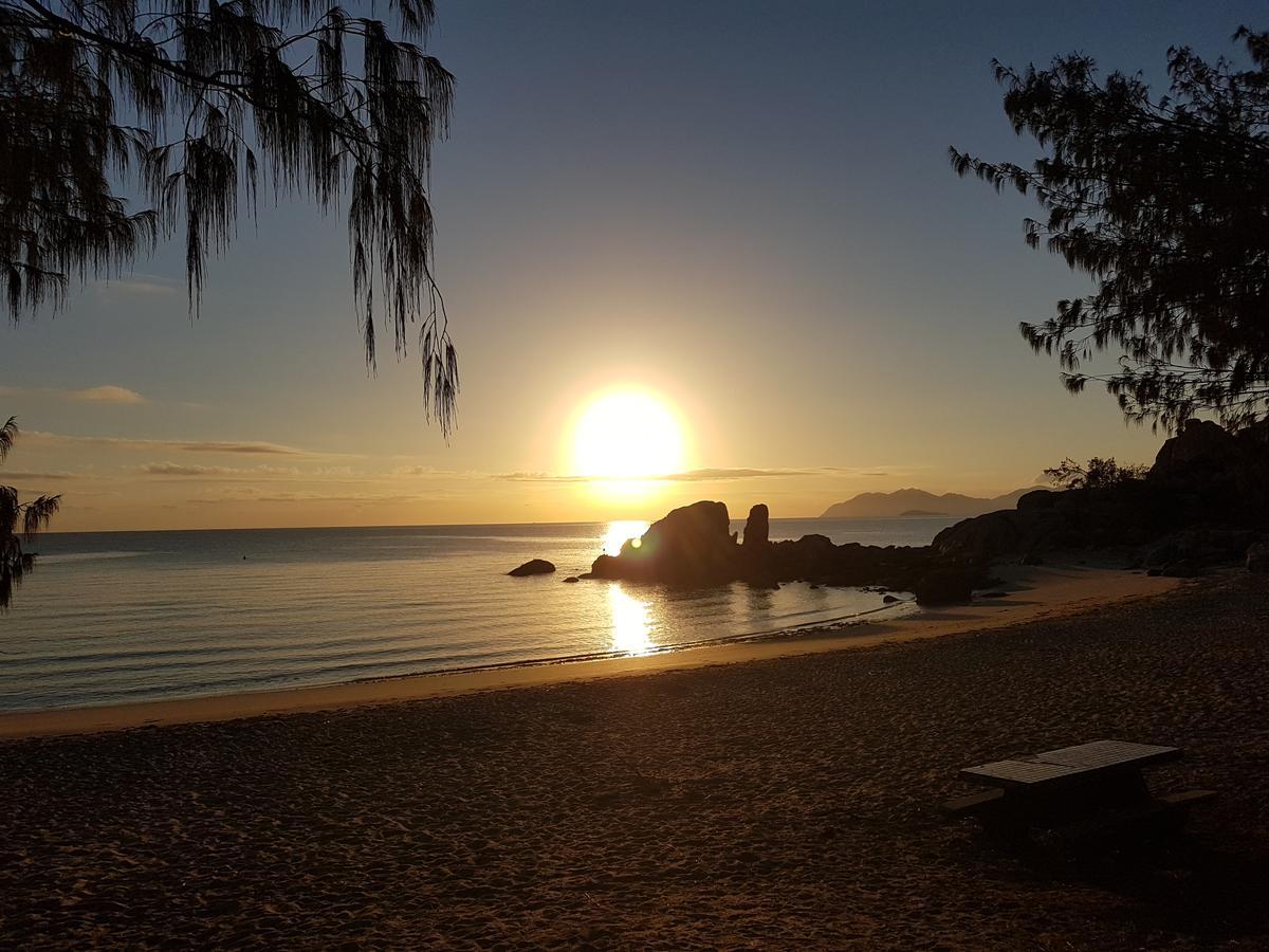 Horseshoe Bay Resort Bowen Buitenkant foto